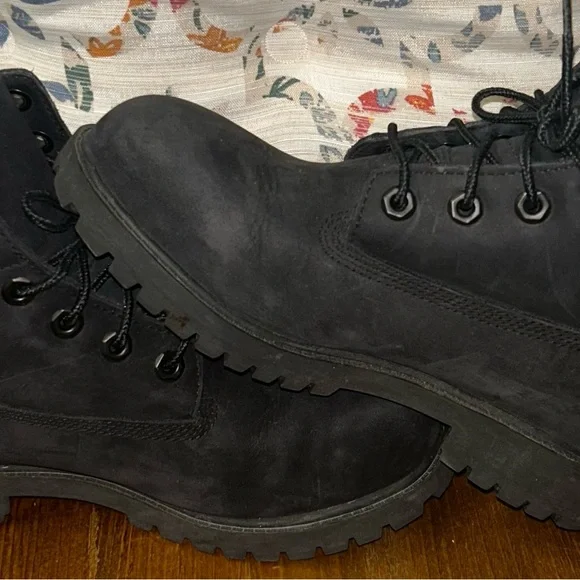 Men’s Timberland Heel Stitched Emblem Leather  Black Boots Nubuck Size 5.5 Men main image 3